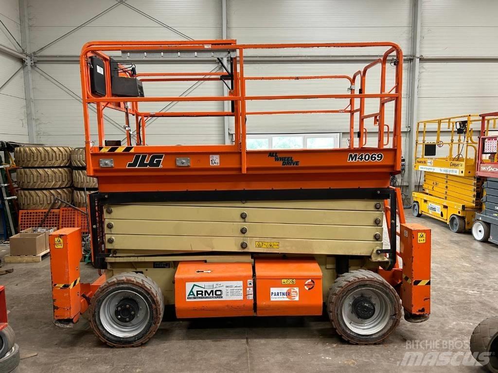JLG M 4069 LE Ollós emelők