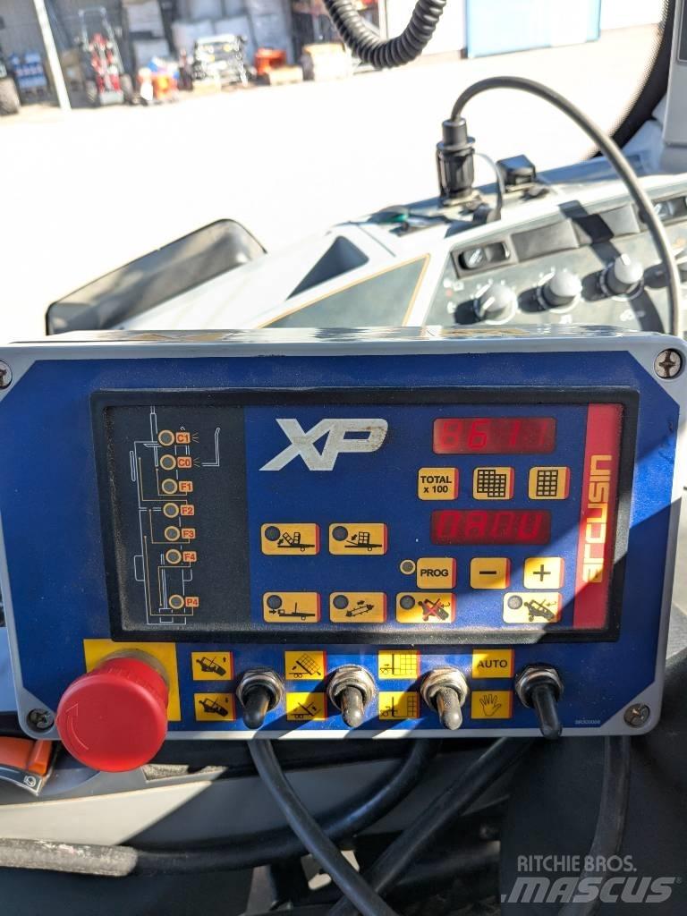 Arcusin XP 54 T Bálaszállító pótkocsi