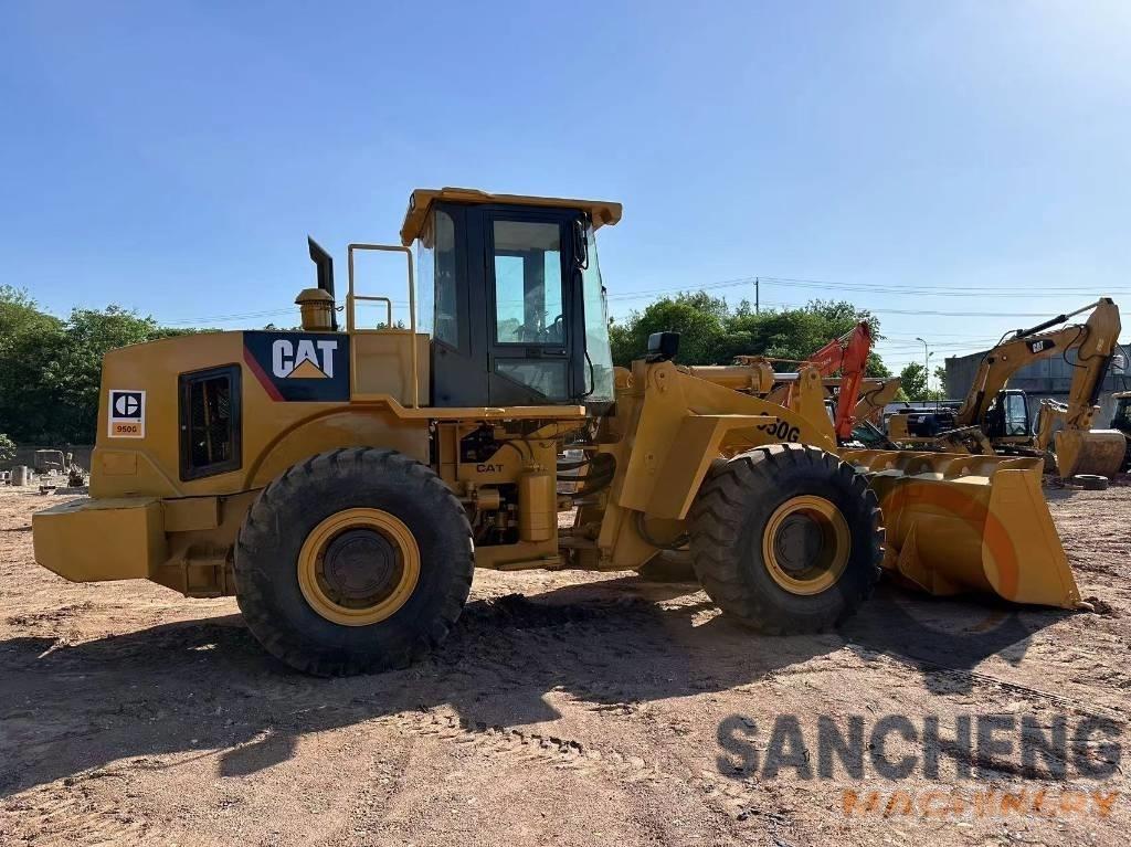 CAT 950 G Gumikerekes homlokrakodók