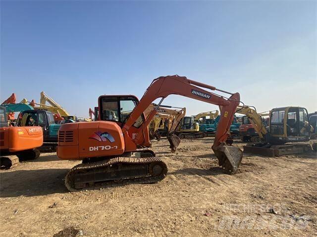 Doosan DH70-7 Mini kotrók < 7t