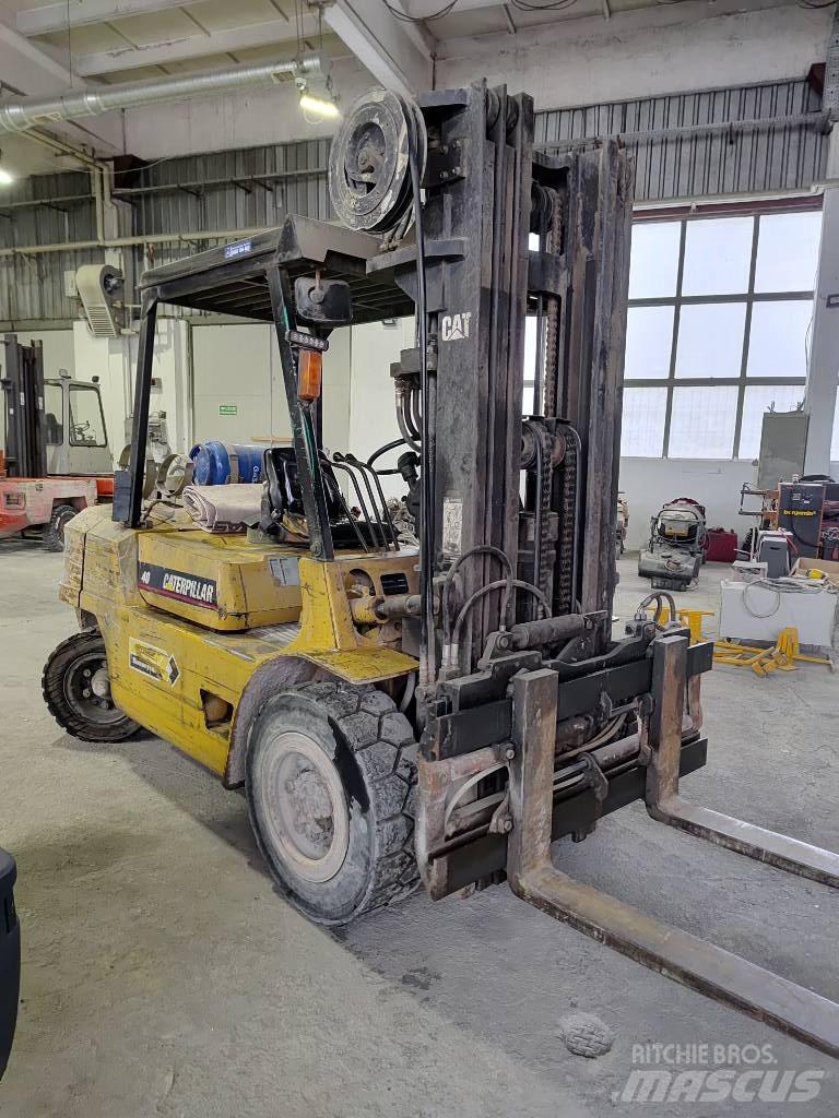 CAT GPL 40 Gázüzemű targoncák