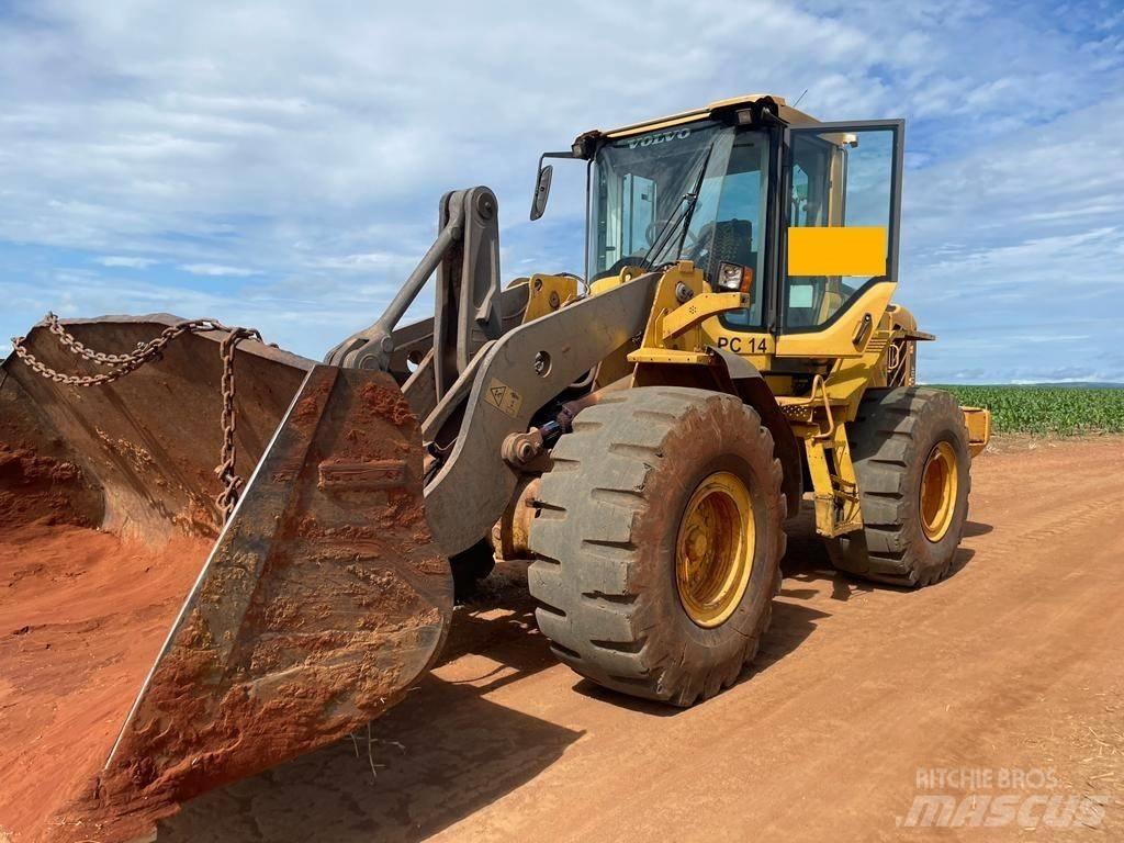 Volvo L 110 F Gumikerekes homlokrakodók