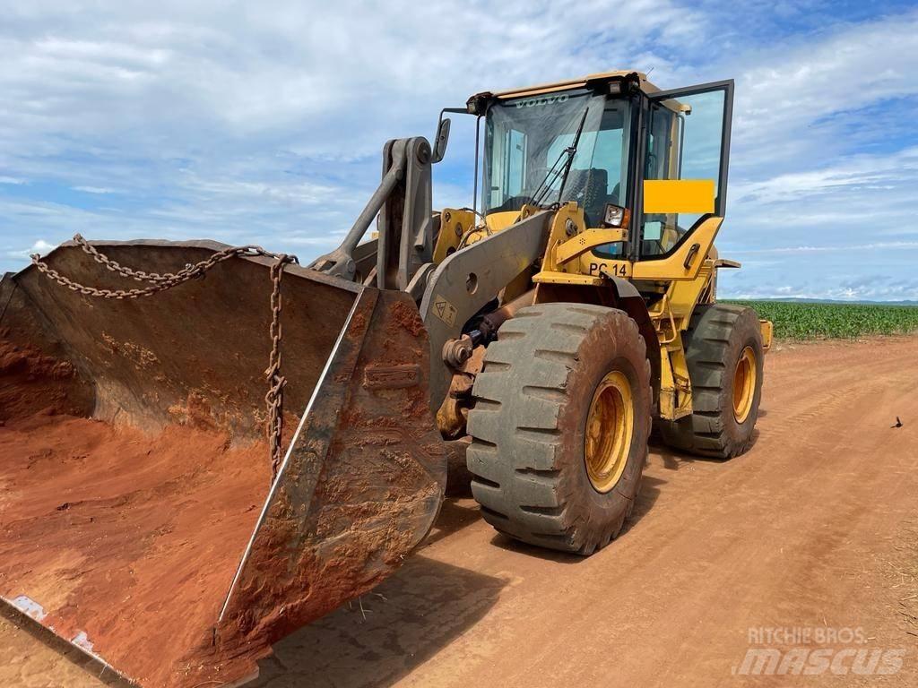 Volvo L 110 F Gumikerekes homlokrakodók