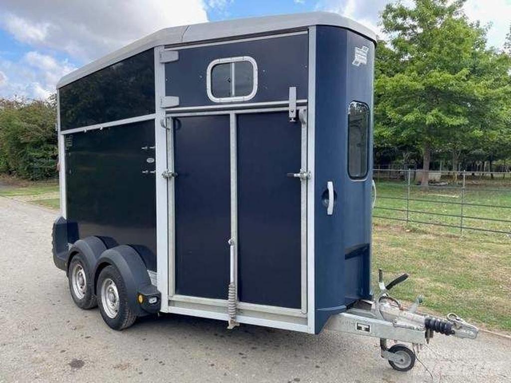 Ifor Williams HB 511 Állatszállító pótkocsik
