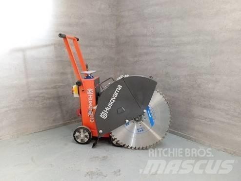 Husqvarna FS 600E Kő és Betonvágó eszközök
