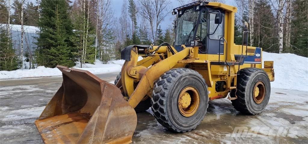 Komatsu WA380 Gumikerekes homlokrakodók