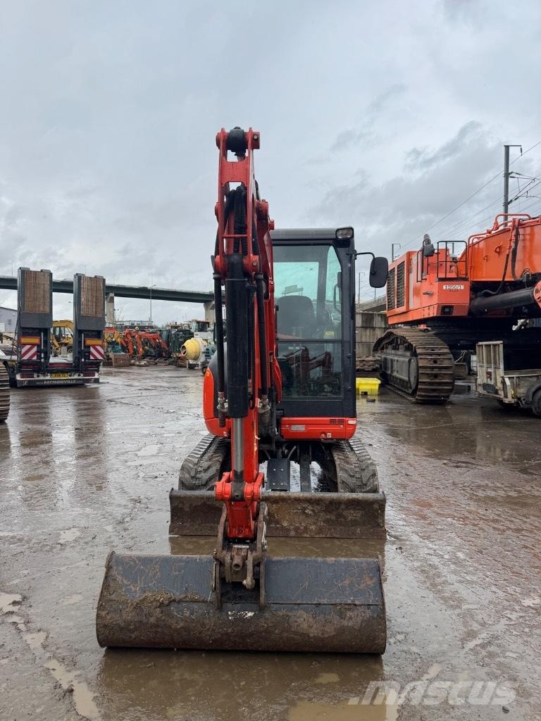 Kubota U 27-4 Mini kotrók < 7t