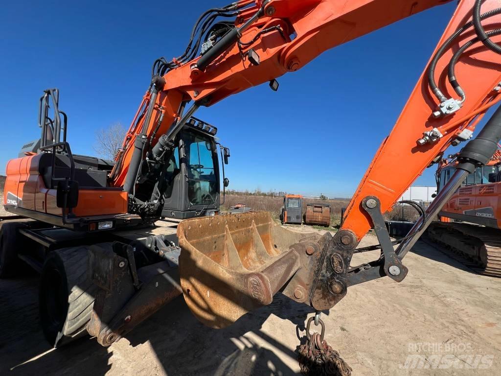 Doosan DX140W-5 Gumikerekes kotrók