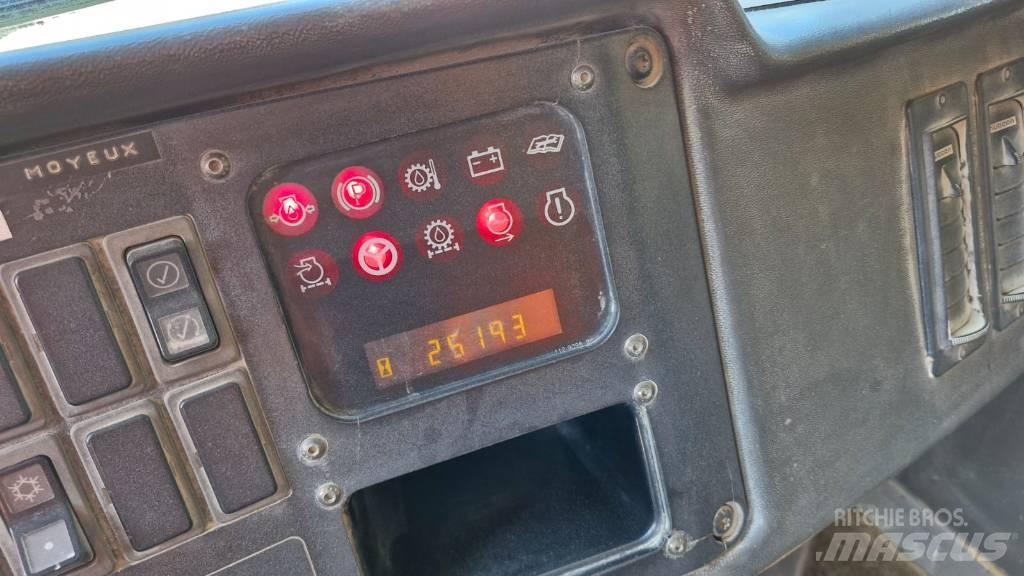 CAT 771D Nehézdömper