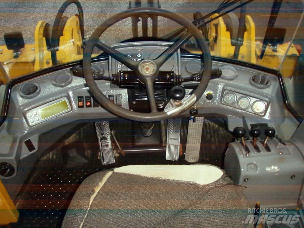 Volvo L 70 C Gumikerekes homlokrakodók