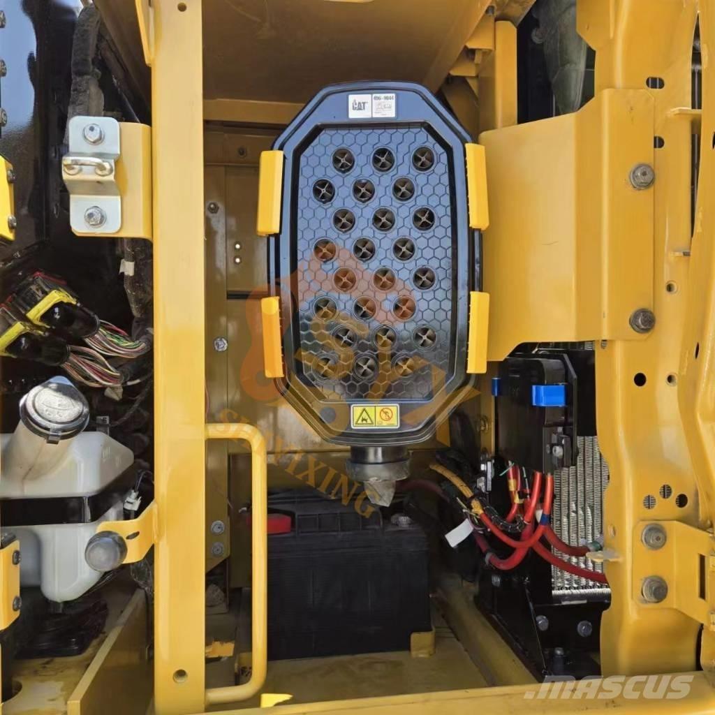 CAT 330GC Lánctalpas kotrók