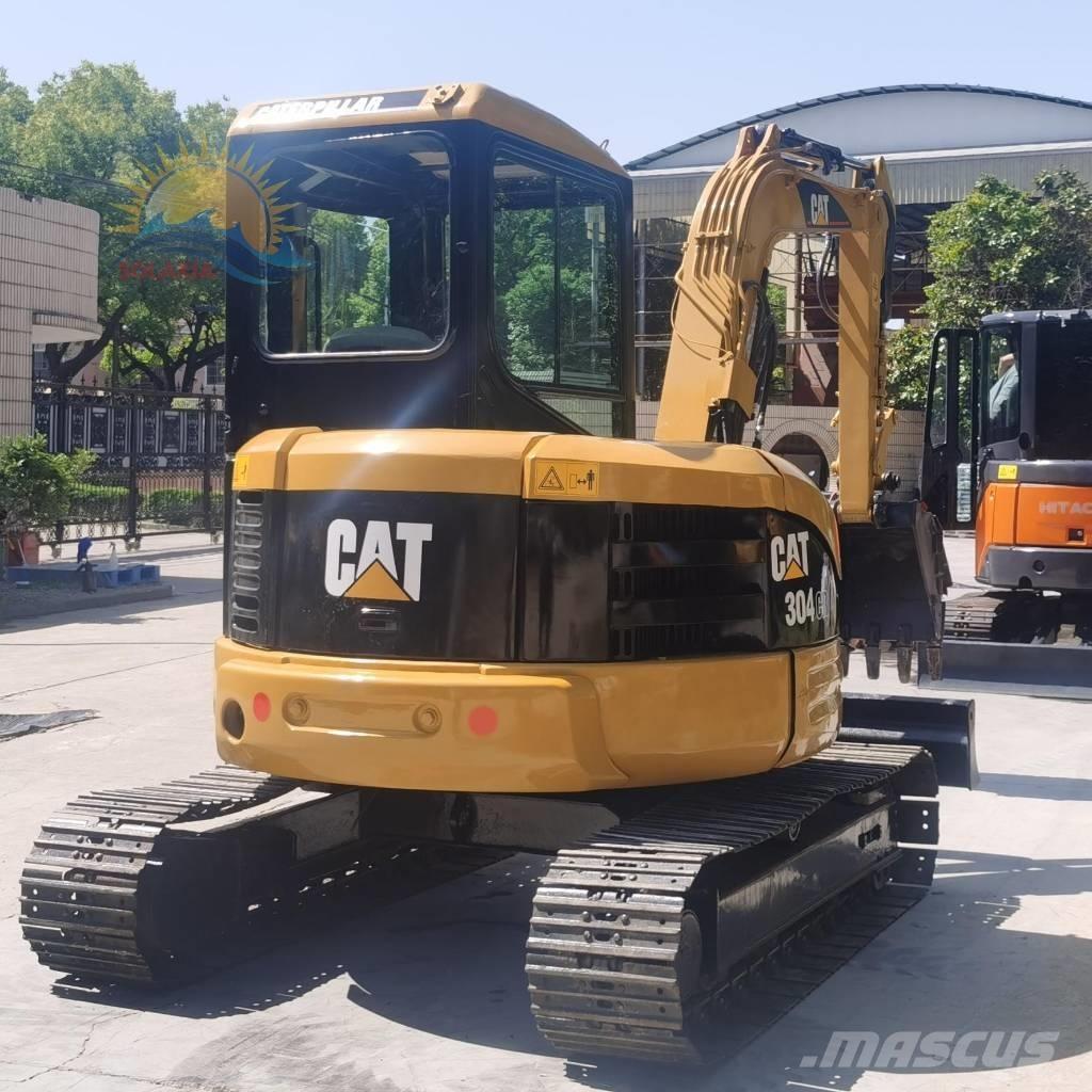 CAT 304 Mini kotrók < 7t