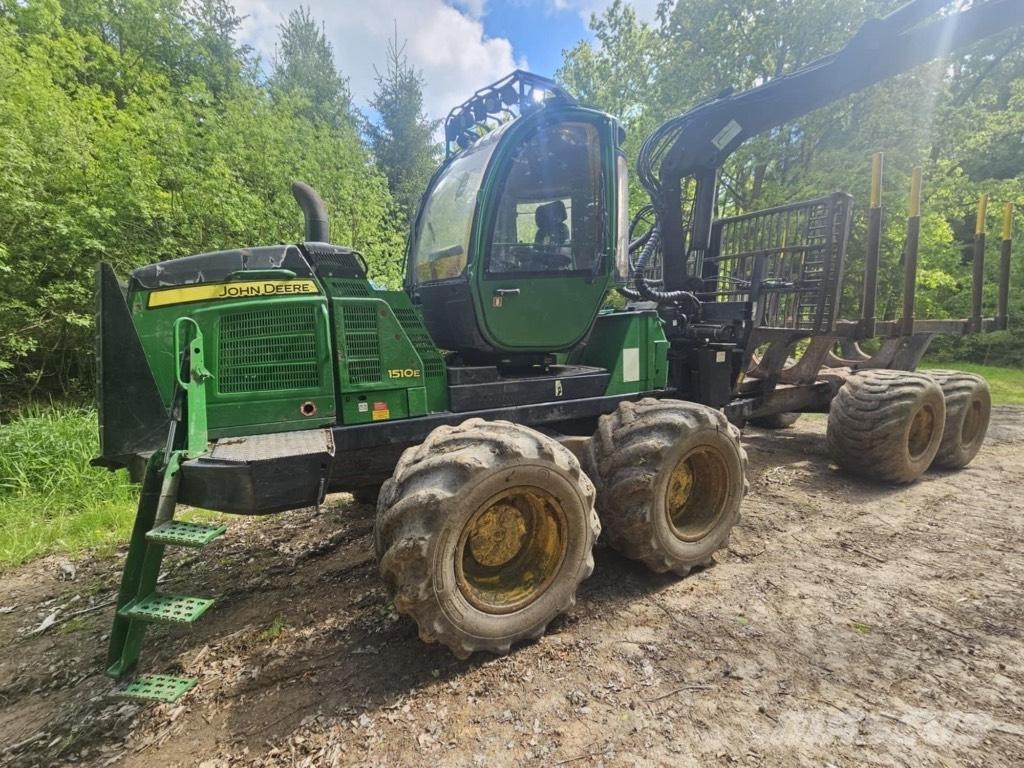 John Deere 1510 E Kihordók