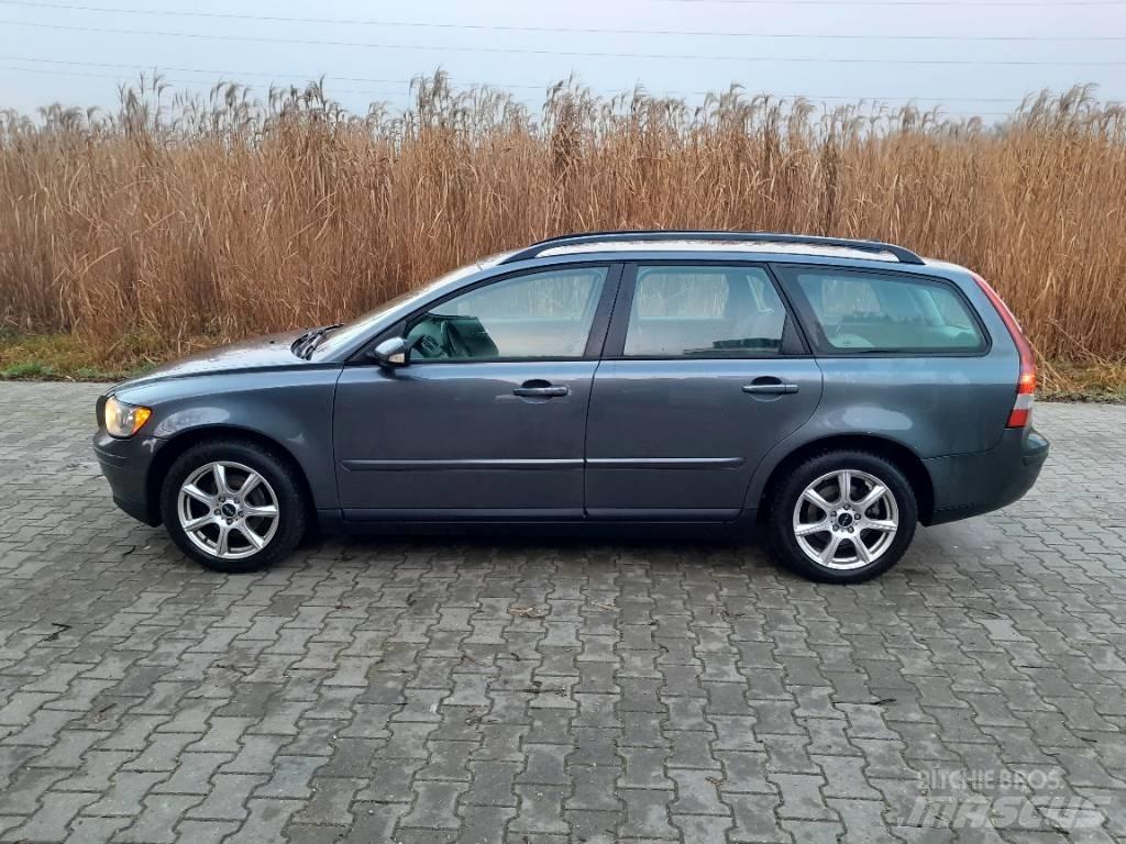 Volvo 1.6 D momentum Kistehergépjárművek