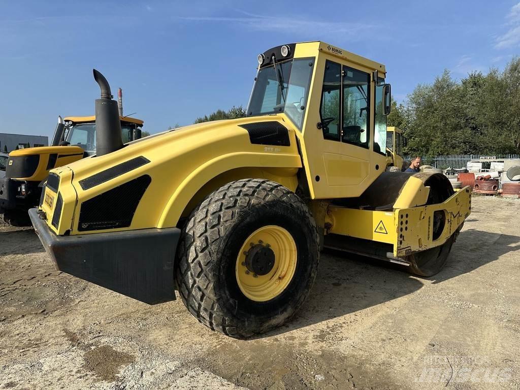Bomag BW213-DH4 Egydobos hengerek