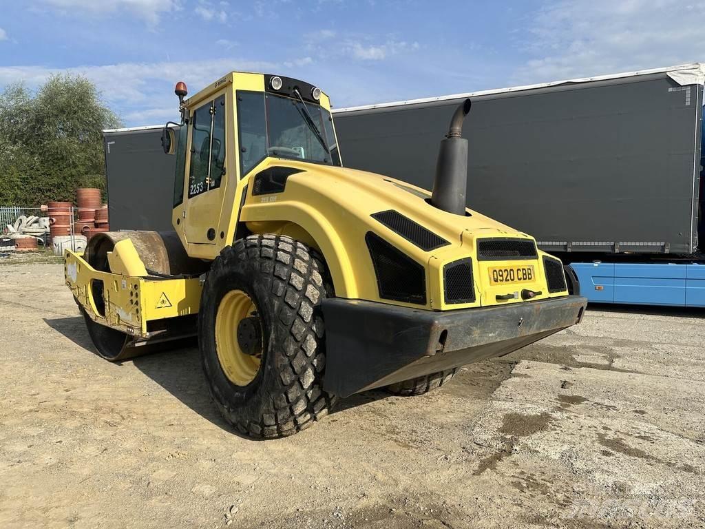 Bomag BW213-DH4 Egydobos hengerek