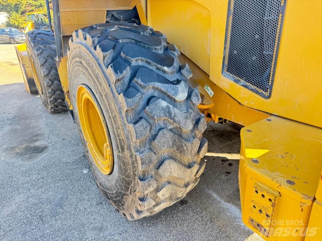 CAT 962 G II Gumikerekes homlokrakodók