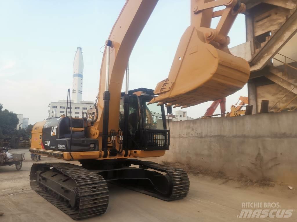 CAT 330 D Lánctalpas kotrók
