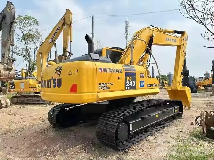Komatsu PC240 Lánctalpas kotrók
