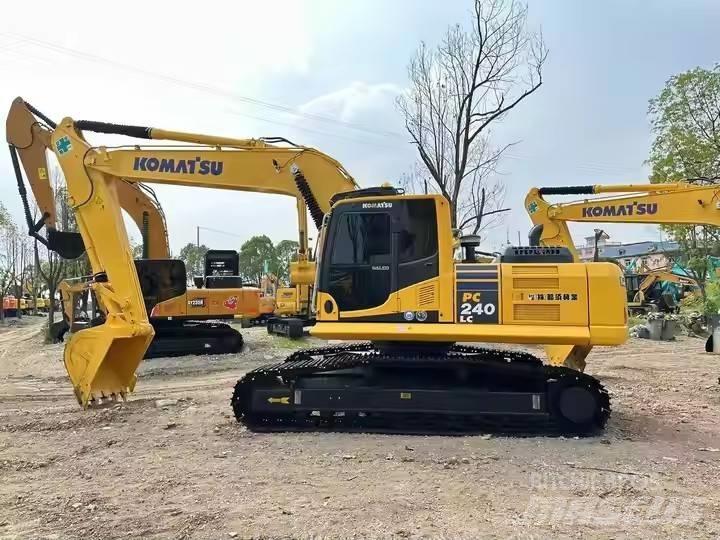 Komatsu PC240 Lánctalpas kotrók