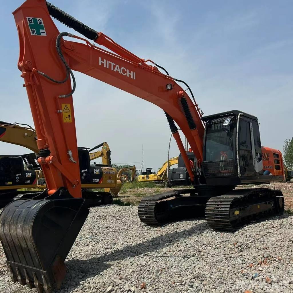 Hitachi 200-3 Lánctalpas kotrók