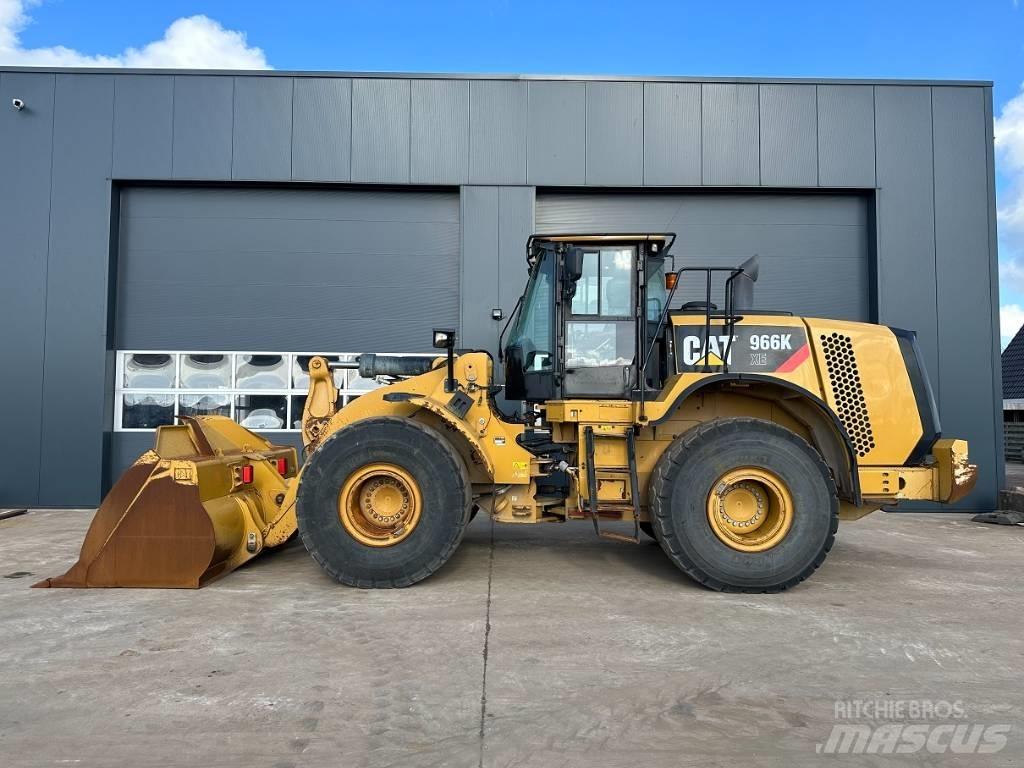 CAT 966 K Gumikerekes homlokrakodók