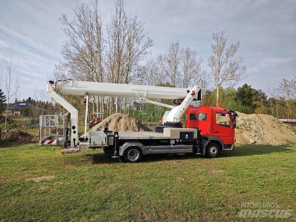 Ruthmann T 330 Teherautóra szerelt emelők és állványok