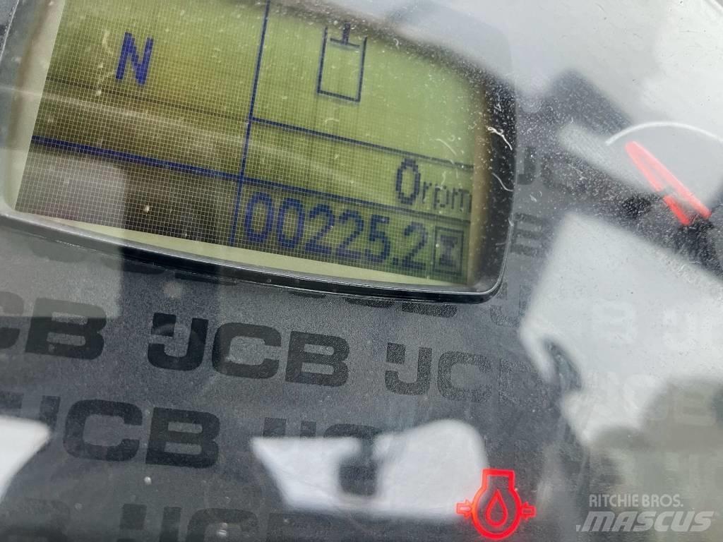 JCB 409 Gumikerekes homlokrakodók
