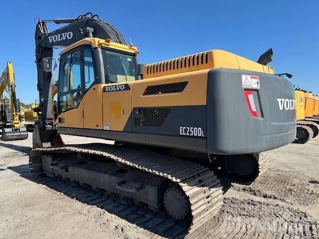 Volvo EC 250 D L Lánctalpas kotrók