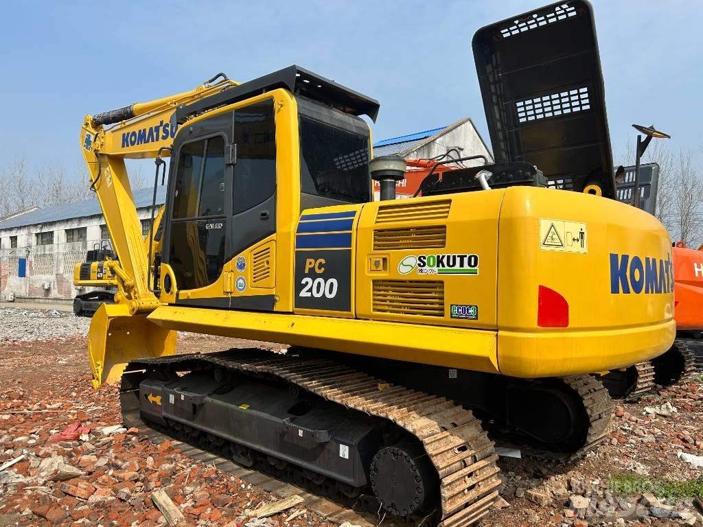 Komatsu PC 200-8 Lánctalpas kotrók