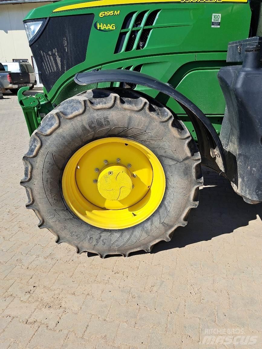John Deere 6195M Traktorok