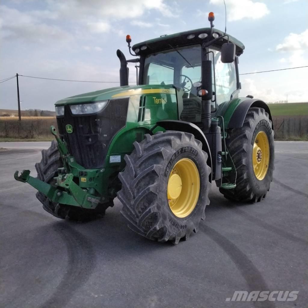 John Deere 7250 R Traktorok