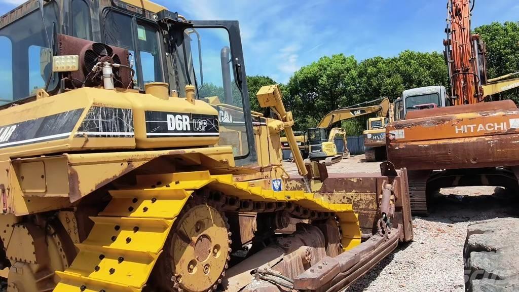 CAT D 6 R lánctalpas dózerek