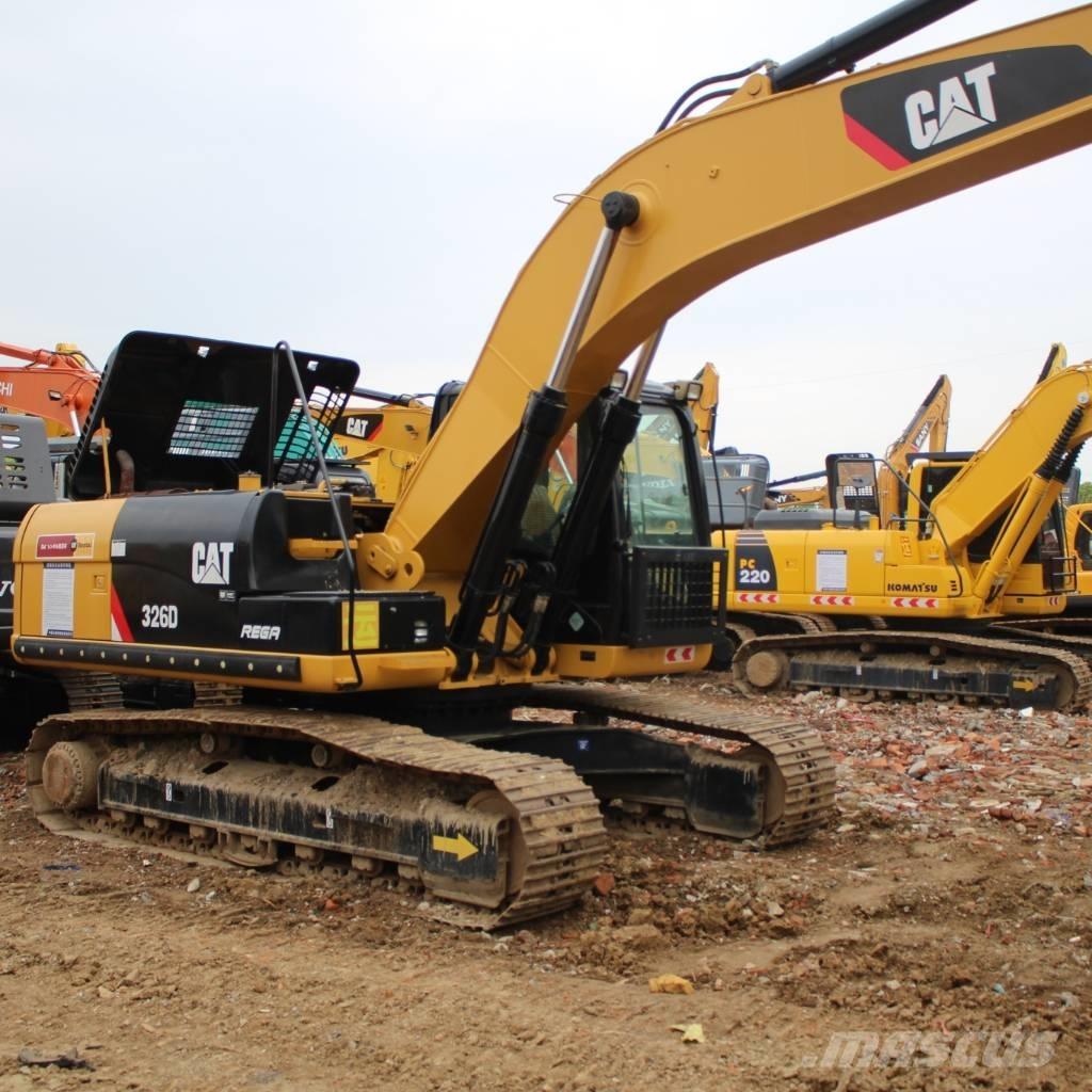 CAT 326D Lánctalpas kotrók