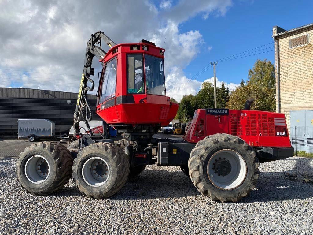 Komatsu 911.5 Betakarítók