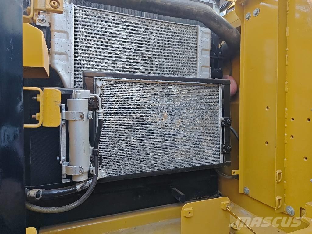 CAT 320 D Lánctalpas kotrók