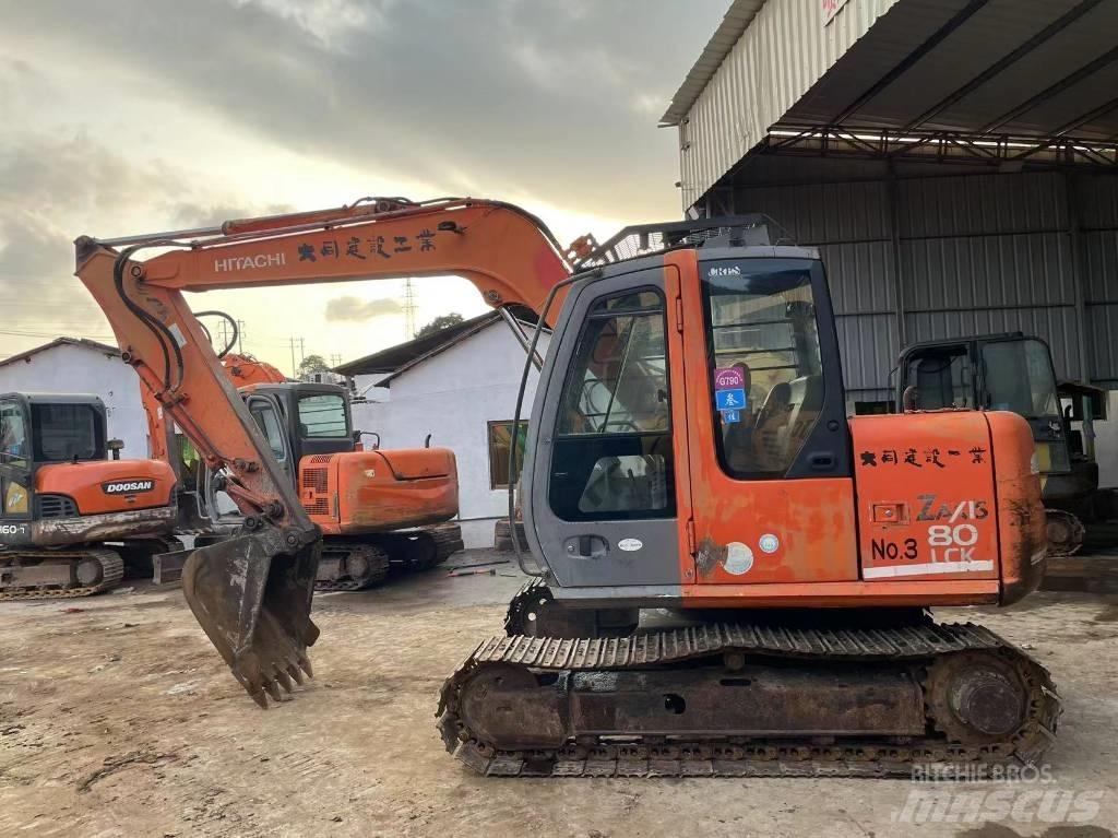 Hitachi ZX 80 Lánctalpas kotrók