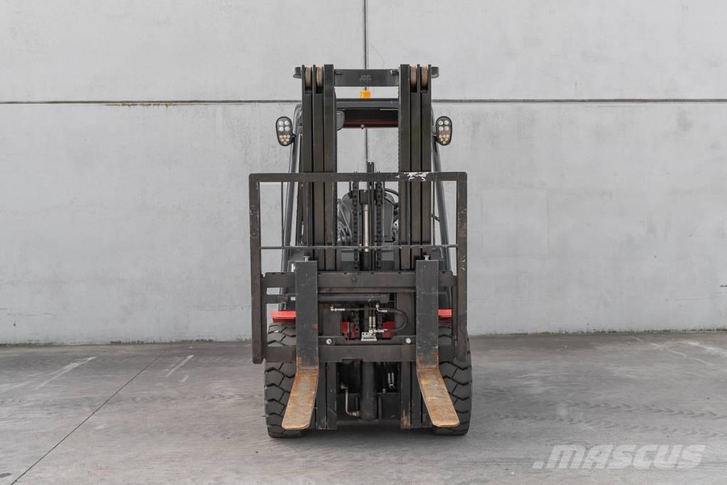 Manitou MI 30 D Dízel targoncák