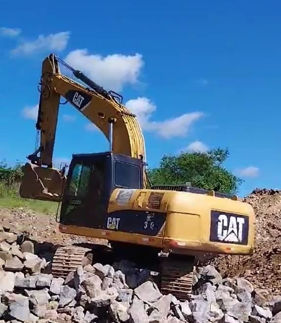 CAT 320D Lánctalpas kotrók