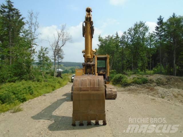 CAT 215 Lánctalpas kotrók