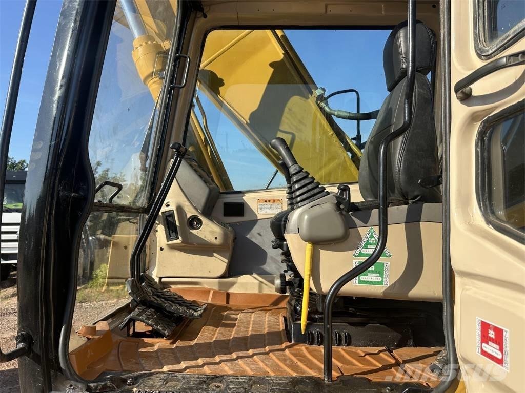 CAT 320 B Lánctalpas kotrók