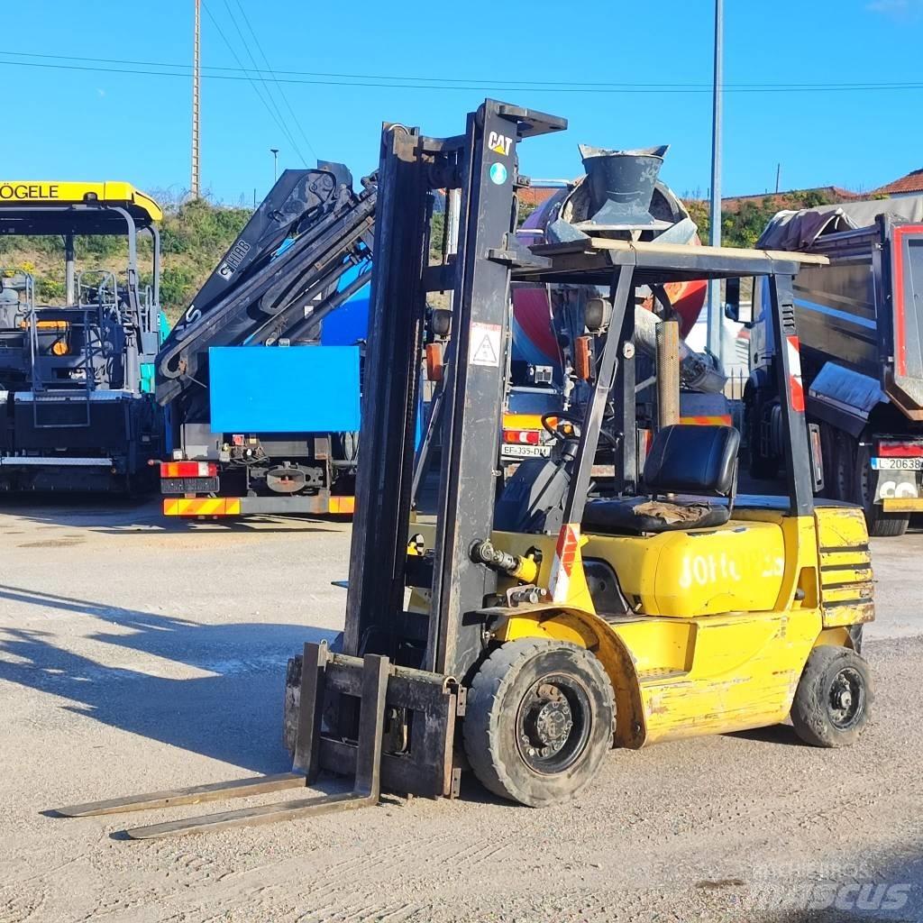 CAT DP 25 Dízel targoncák