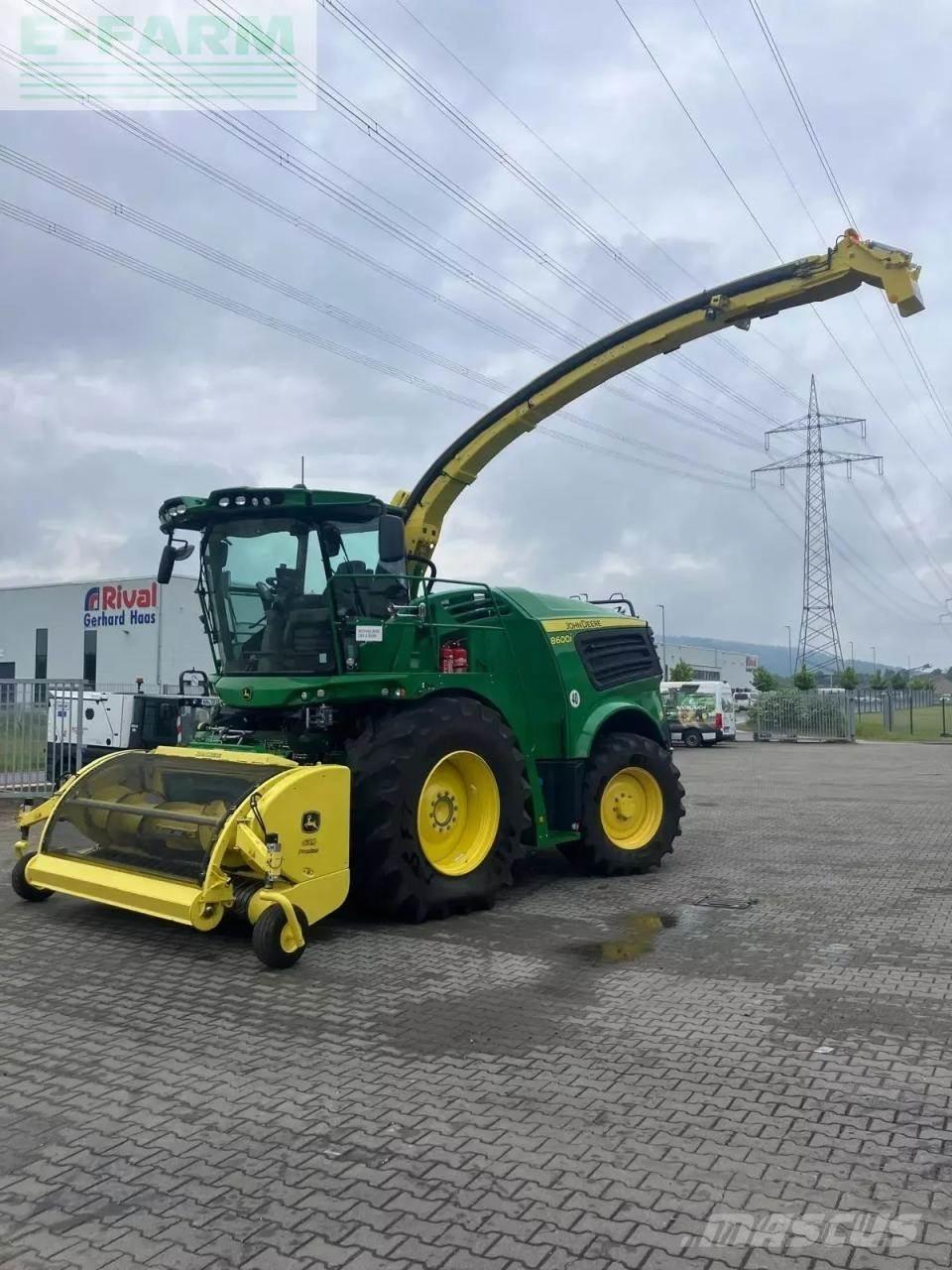 John Deere 8600i Önjáró szecskázók