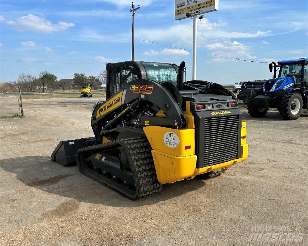 New Holland C345 Kompaktrakodók