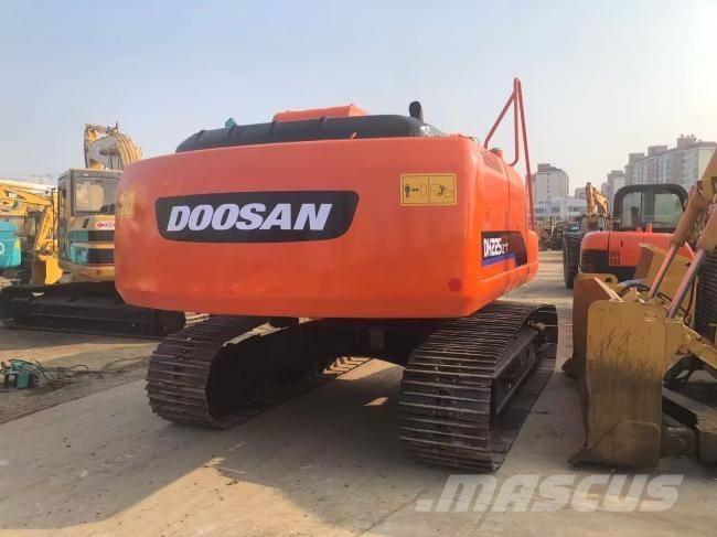 Doosan DH 225 LC-9 Lánctalpas kotrók