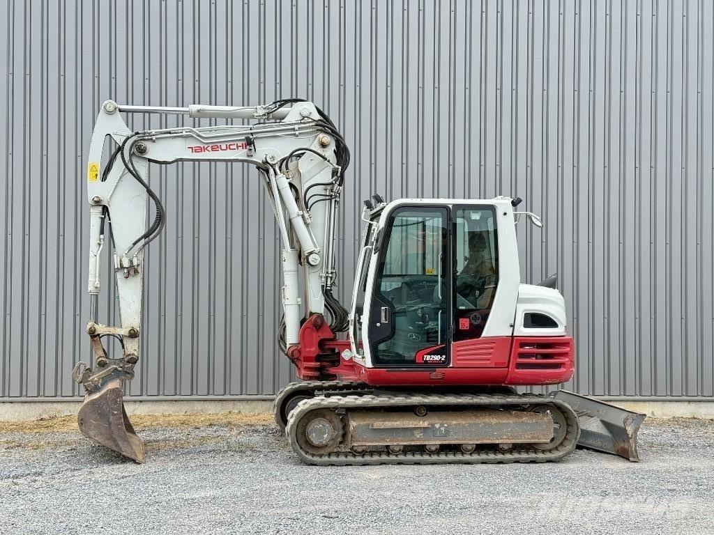 Takeuchi TB 290 Közepes (midi) kotrók 7 t - 12 t