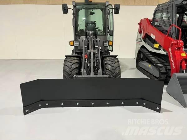  cp skrabeblad Kompakt traktor adapterek