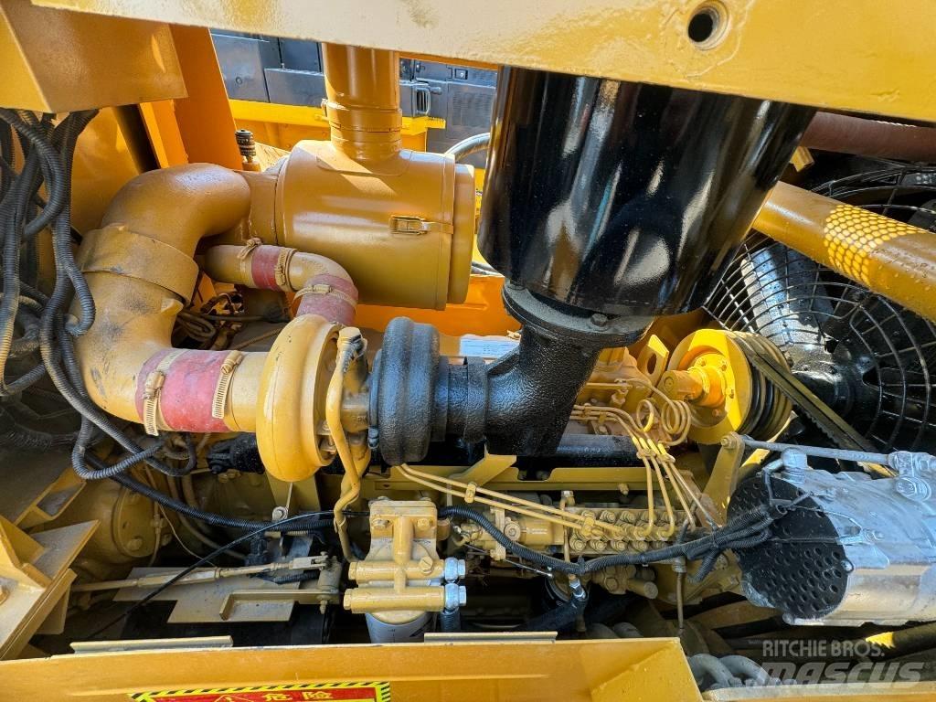 CAT D 7 G Lánctalpas kotrók