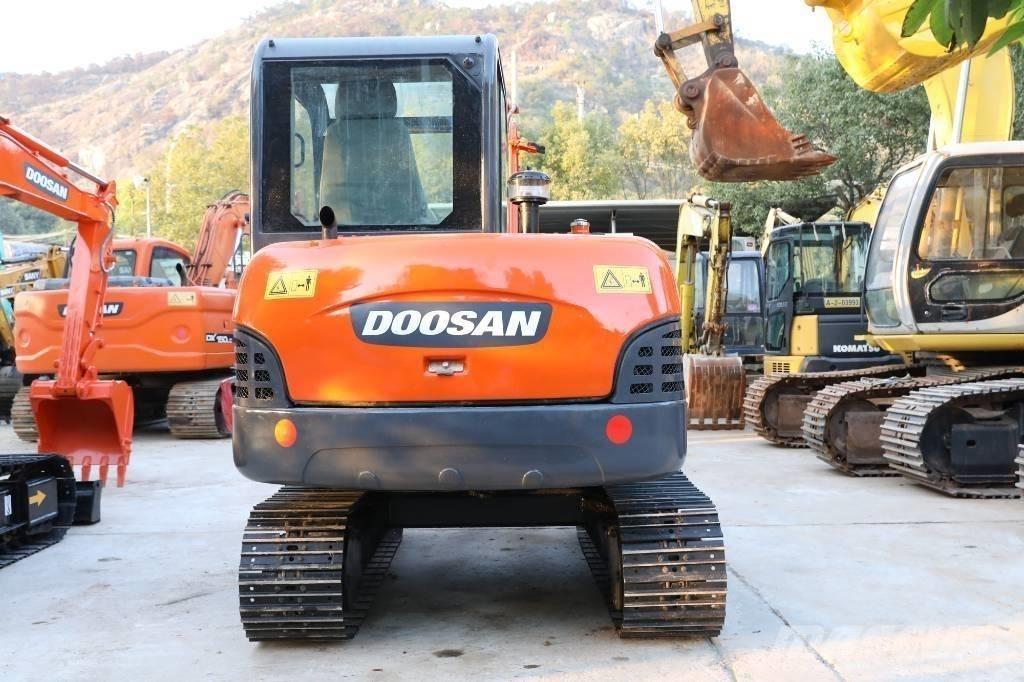 Doosan DH 60-7 Mini kotrók < 7t