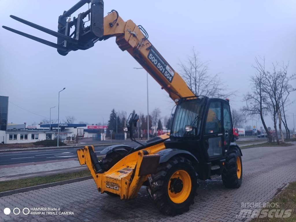 JCB 535-140 Hiviz Teleszkópos rakodók